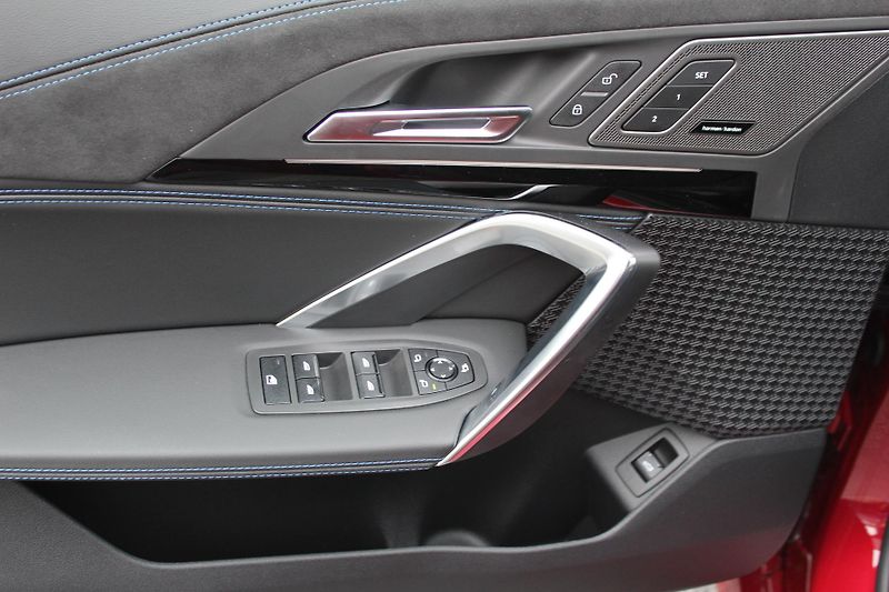 BMW X1 sDrive 18i - fotka 11 z 13
