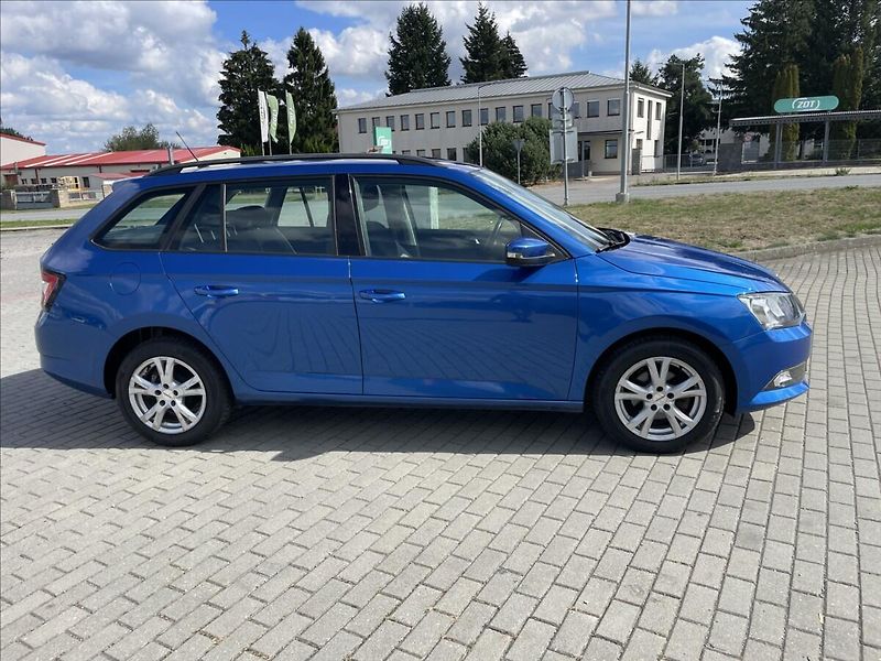 Škoda Fabia 1,2 TSi 66kw Ambiente Tažné Te - fotka 33 z 34