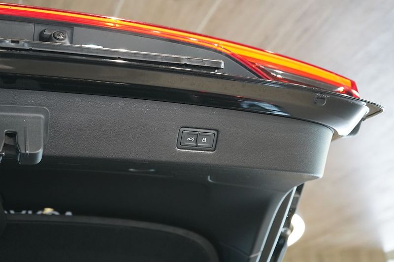 Audi RS 7 Carbon, B&O, Matrix, Ventilace - fotka 15 z 50
