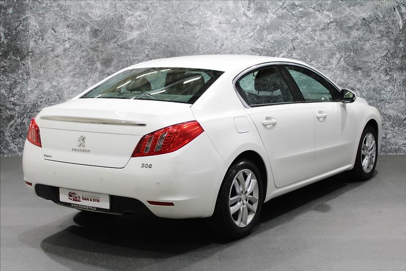 Peugeot 508 1,6 16V CZ původ, nízký nájezd - fotka 4 z 31