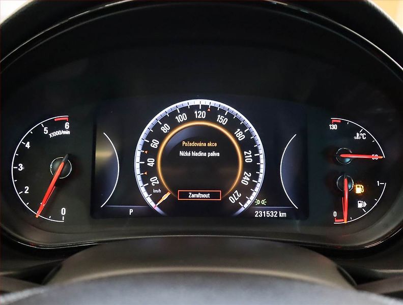 Opel Insignia (2016) Cosmo 2.0 CDTI, 4X4, Automat - fotka 11 z 22