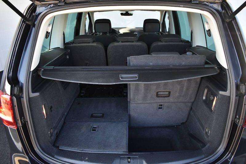 Volkswagen Sharan (2017) 2.0TDI 110kW DSG 7 míst - fotka 13 z 22