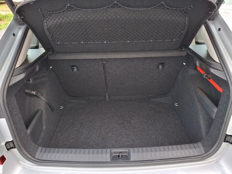 Škoda Kamiq (2023) Style 1,0TSi 81kW - fotka 8 z 35