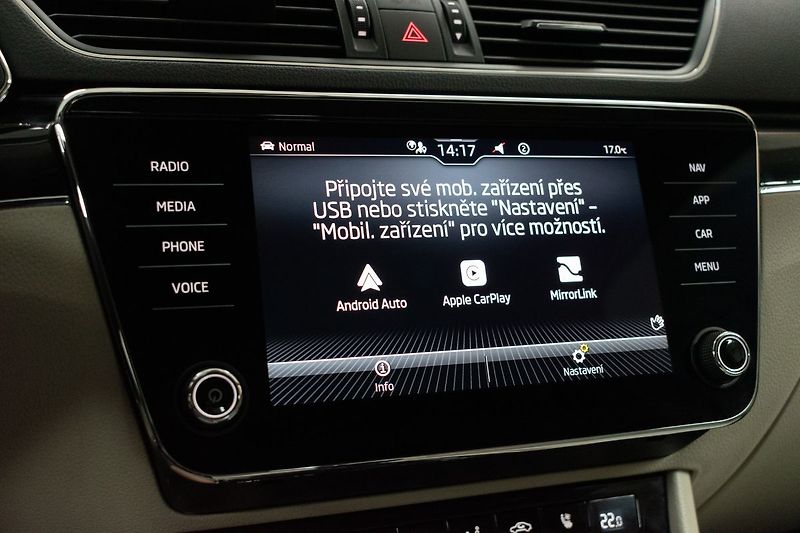 Škoda Superb 2.0 TDI L&K*TAŽNÉ*DPH*ČR 1.MAJ - fotka 33 z 52