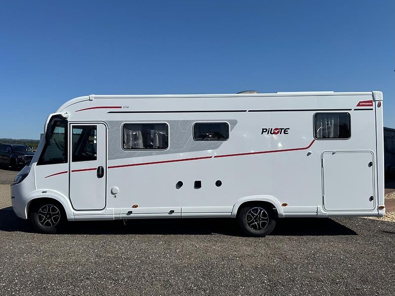 Pilote (2026) G740FGJ Expression - fotka 2 z 34