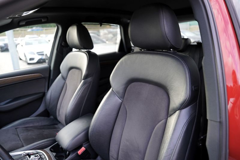 Audi Q5 2.0 TDI/Quattro/DSG/kůže/180PS - fotka 26 z 48