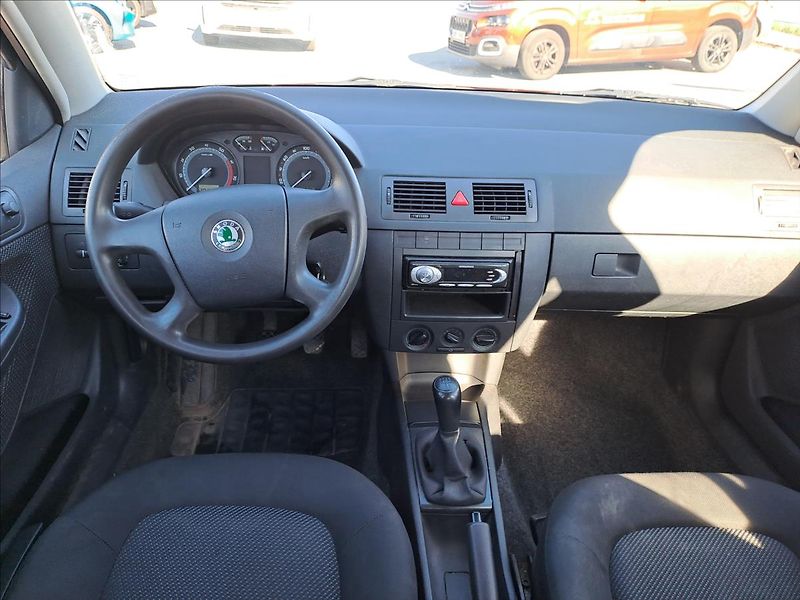 Škoda Fabia 1,2 i - fotka 9 z 13