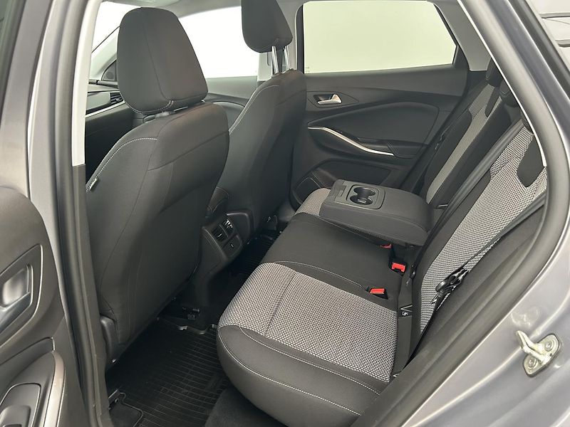 Opel Grandland 1.5 CDTi GS - fotka 11 z 30