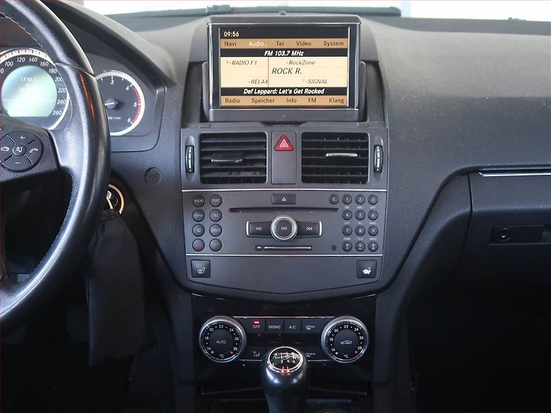Mercedes-Benz Třídy C (2010) C 220 CDI, Navi, Tempomat - fotka 12 z 15