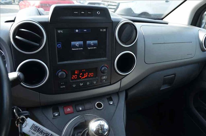 Peugeot Partner (2018) 1,6 HDI - fotka 12 z 19