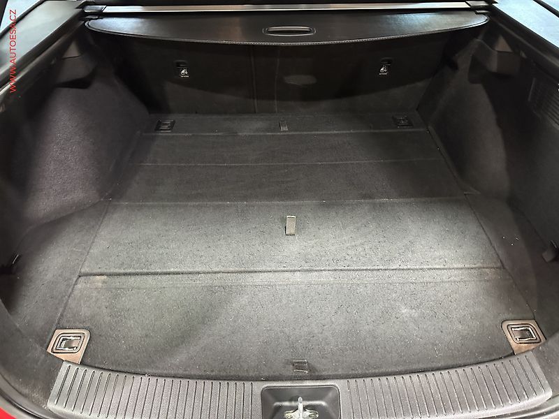 Hyundai i30 (2019) 1.6 CRDi, 2.maj,ČR, servis - fotka 7 z 22