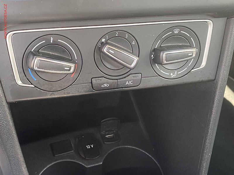 Volkswagen Polo (2016) 1.2 TSi, Comfortline - fotka 14 z 16