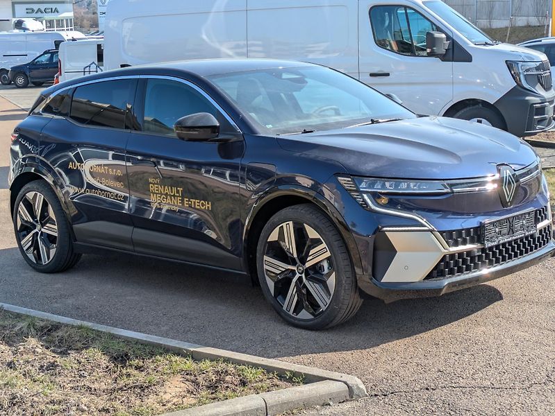 Renault Mégane (2026) E-Tech elektrický ICONIC - fotka 4 z 13