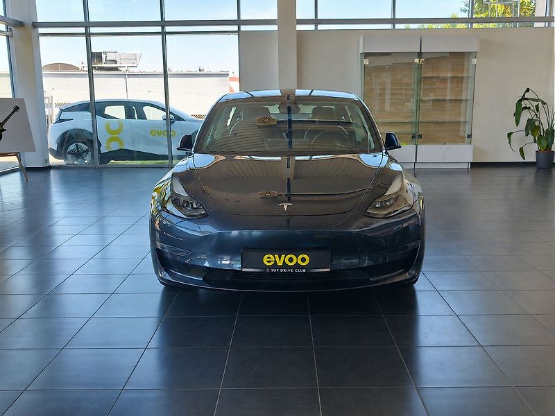 Tesla Model 3 LR, AWD, Tažné, Tepelné čerpad - fotka 2 z 18