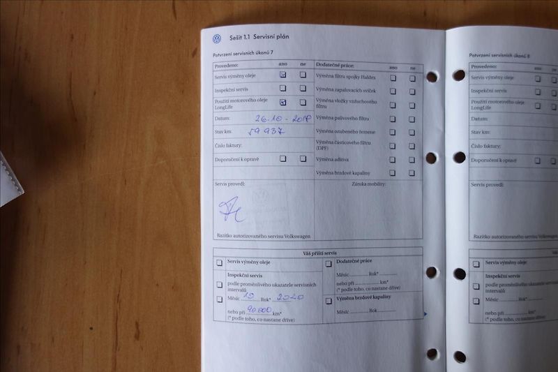 Volkswagen Polo 1,2 i, ČR, SERV.KN., COMFORT. - fotka 33 z 33