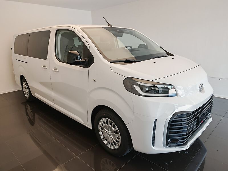 Toyota ProAce Verso 2.0L Diesel - 4x2 - 8 AT - L1 - fotka 2 z 24