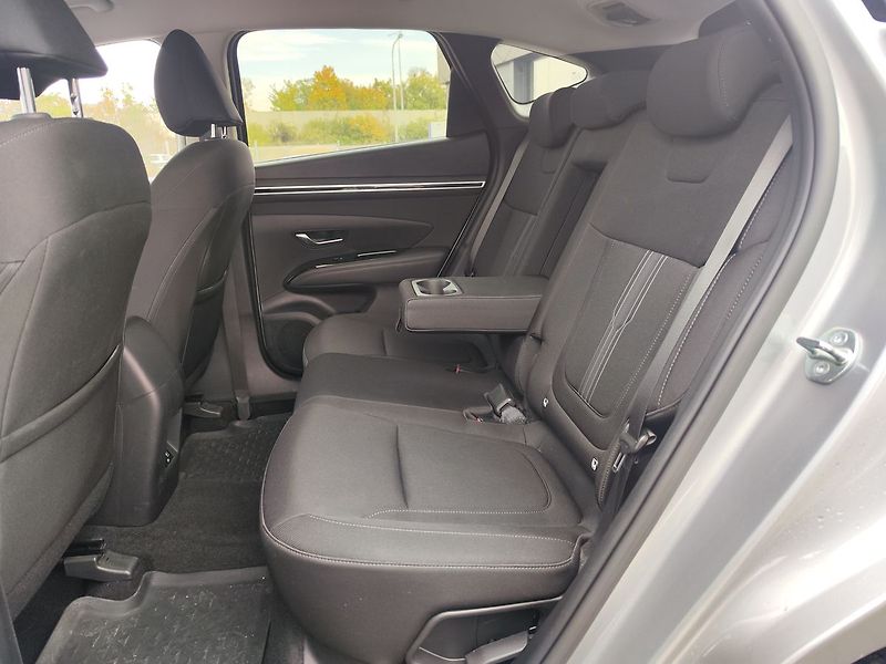 Hyundai Tucson 1.6 T-GDI/110kW Smart DCT - fotka 10 z 31