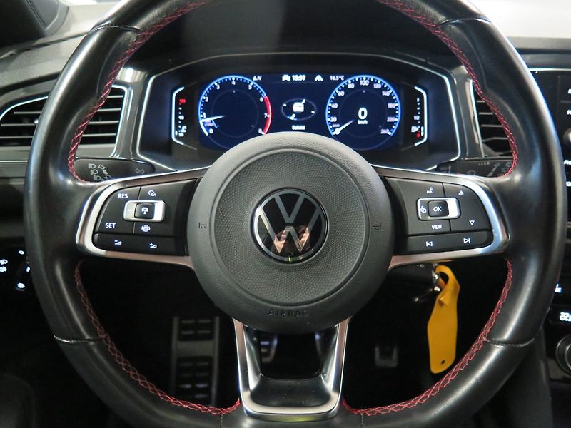 Volkswagen T-Roc (2020) 1.5TSI,klima,výhřev,2xkola - fotka 9 z 30