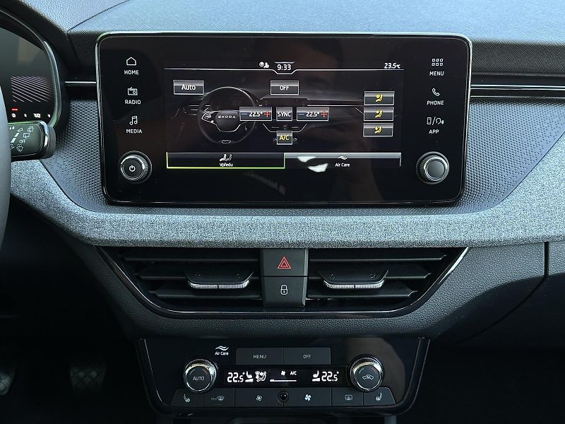Škoda Kamiq 1.0TSi 116PS KAMERA+PDC P/Z Sm - fotka 22 z 42