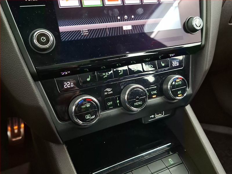 Škoda Octavia (2019) Scout 2.0 TDI, 4X4, Automat - fotka 15 z 18
