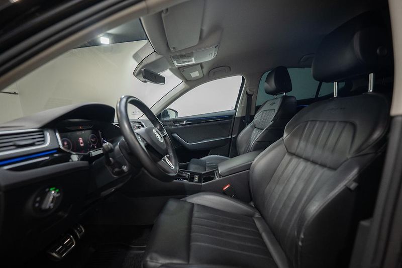 Škoda Superb 2.0 TSI 200 kW L&K - fotka 8 z 40