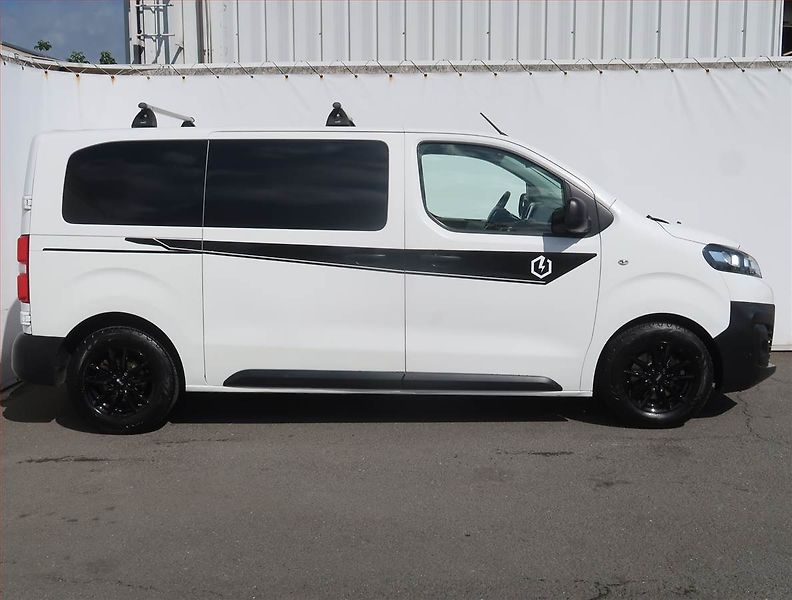Citroën Jumpy (2018) 1.6 BlueHDi, L2H1, 1Maj - fotka 6 z 17