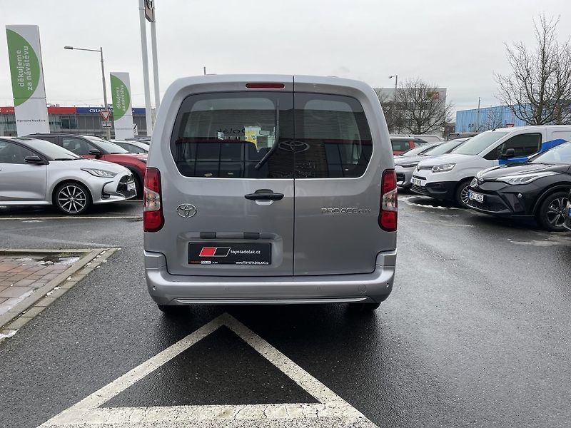 Toyota ProAce City Verso 1.5D MT 130k Business 7S - fotka 4 z 27