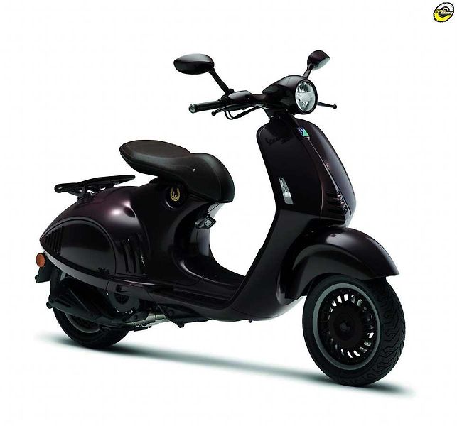 Vespa 946 (2026) 946 HORSE - fotka 1 z 18