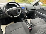 Hyundai i30 (2011) CW 1.6Crdi 66kw FIFA - náhled 15