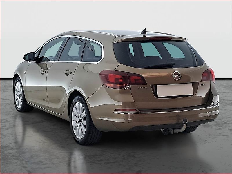 Opel Astra (2014) 1.6 CDTI, Xenony, Tempomat - fotka 4 z 17