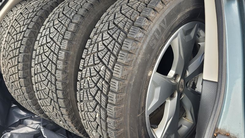 Subaru Legacy 2,5i 4x4 123 KW - fotka 14 z 24