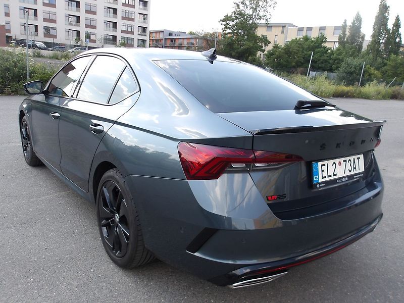 Škoda Octavia 1,4TSi PLUGINHYBRID 1.MAJ. - fotka 8 z 34