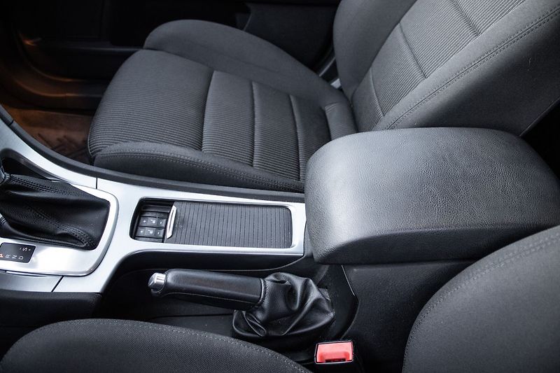 Ford Mondeo - fotka 15 z 33