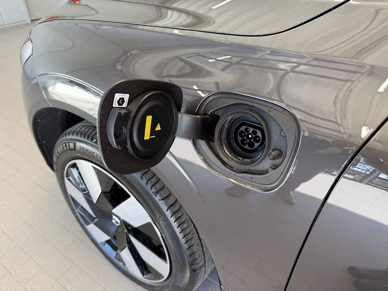 Volvo XC60 (2025) T8 AWD  ULTRA Dark 2025 - fotka 7 z 16