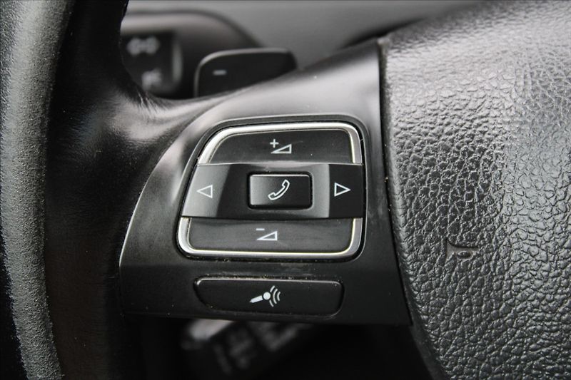 Volkswagen Passat 2,0 TDI  ČR,AUTOMAT,4x4,TAŽNÉ - fotka 16 z 29