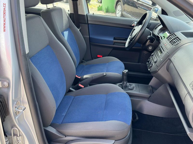 Volkswagen Polo (2006) 1.4TDi, ČR, AC, TZ - fotka 11 z 18