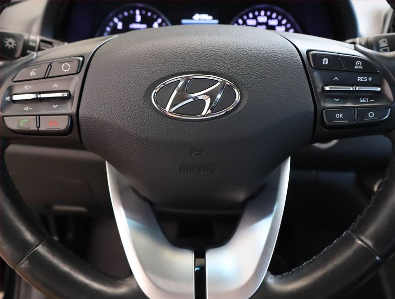Hyundai i30 (2018) Premium 1.6 CRDi, Navi - fotka 21 z 21