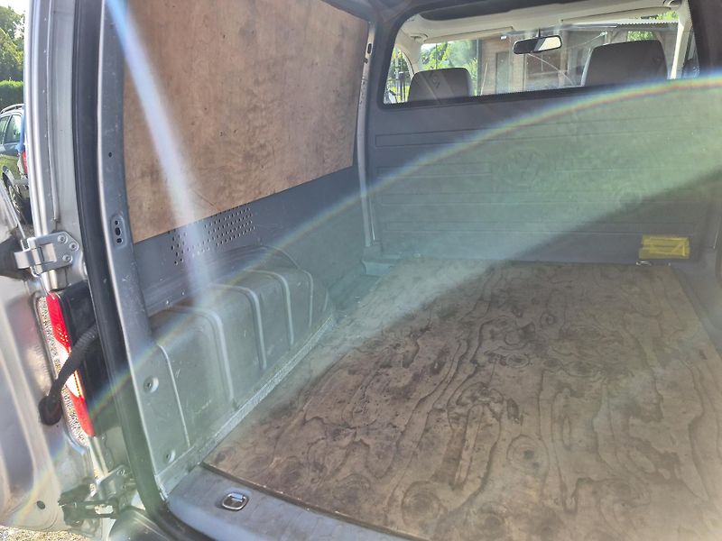 Volkswagen Caddy (2009) 1.9Tdi Tažné Klima - fotka 18 z 23