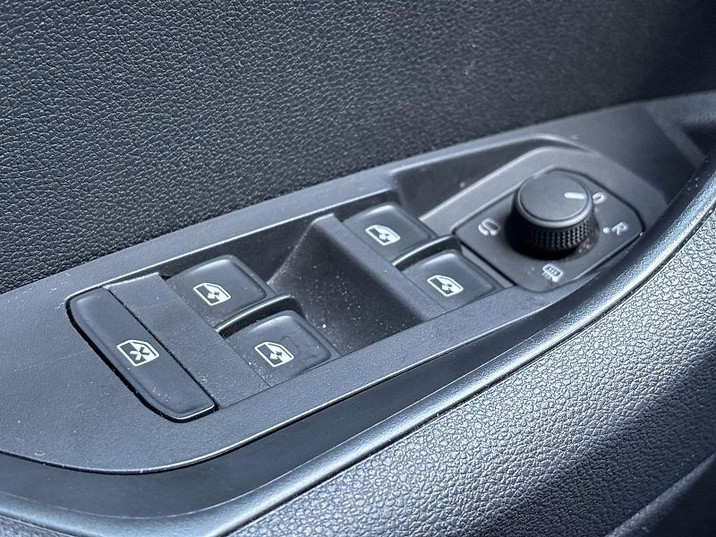 Škoda Karoq (2023) 1.5 TSI Style + - fotka 17 z 28