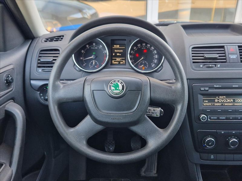 Škoda Yeti 1,4 TSI 90kW HEZKÝNÁJ. VÝHŘREV - fotka 19 z 31