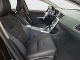Volvo V60 (2017) D3 2.0, Automat, Xenony - náhled 9