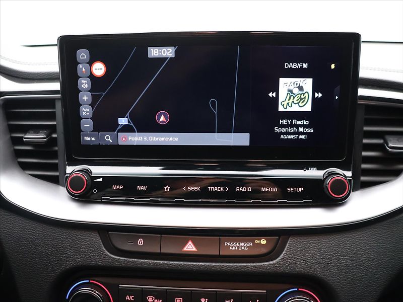 Kia Ceed 1,6 TGDI 150kW GT LED 1.Maj. - fotka 22 z 33
