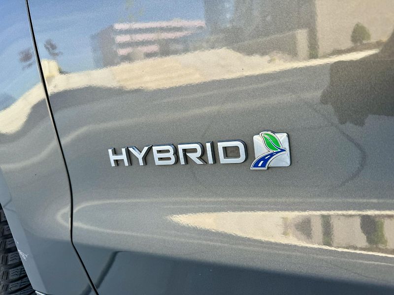 Ford Mondeo (2021) Mondeo 2.0 Hybrid ecvT Auto ST - fotka 9 z 20