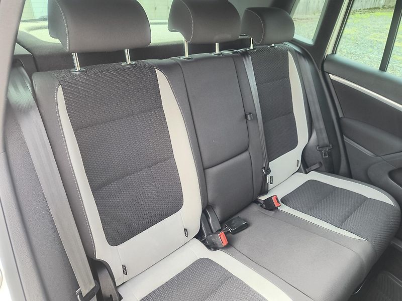 Volkswagen Tiguan (2013) 2.0 TDI 4X4 DSG 130KW R-LINE  - fotka 18 z 53