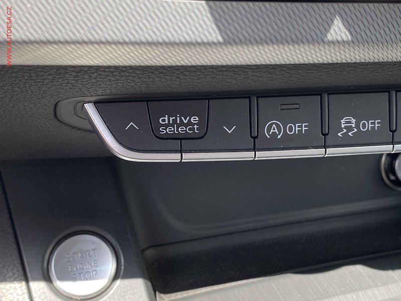 Audi A4 (2016) 1.4 TFSi, Bixen, navi, kůže - fotka 14 z 17