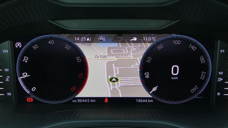Škoda Karoq 1,5 TSI Style - fotka 13 z 22