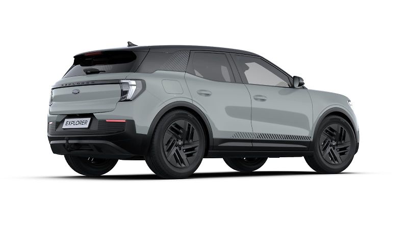 Ford Explorer (2026) Collection, SUV, 79 kWh PRODLO - fotka 4 z 9