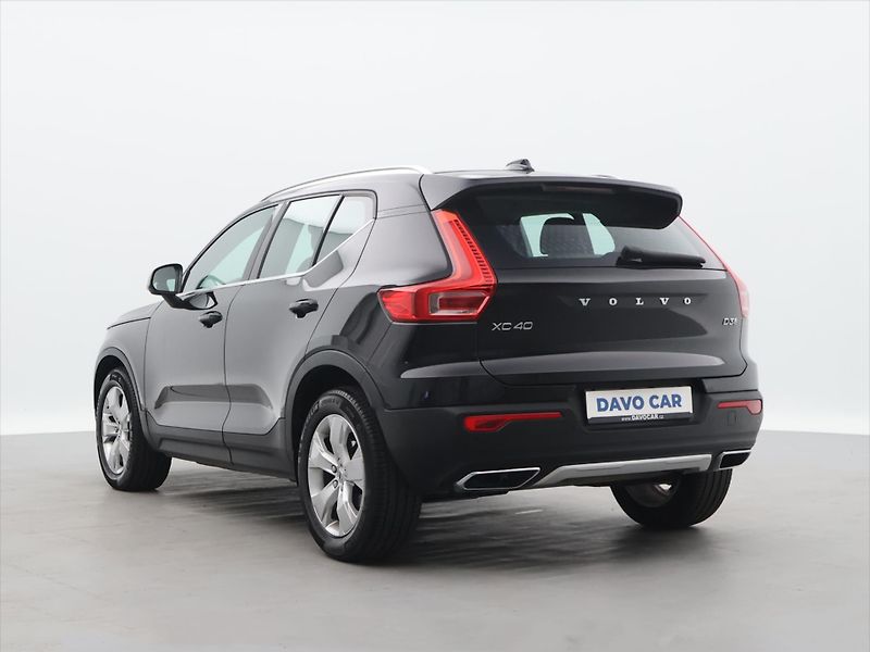 Volvo XC40 2,0 D3 110kW Aut. Inscription - fotka 5 z 32