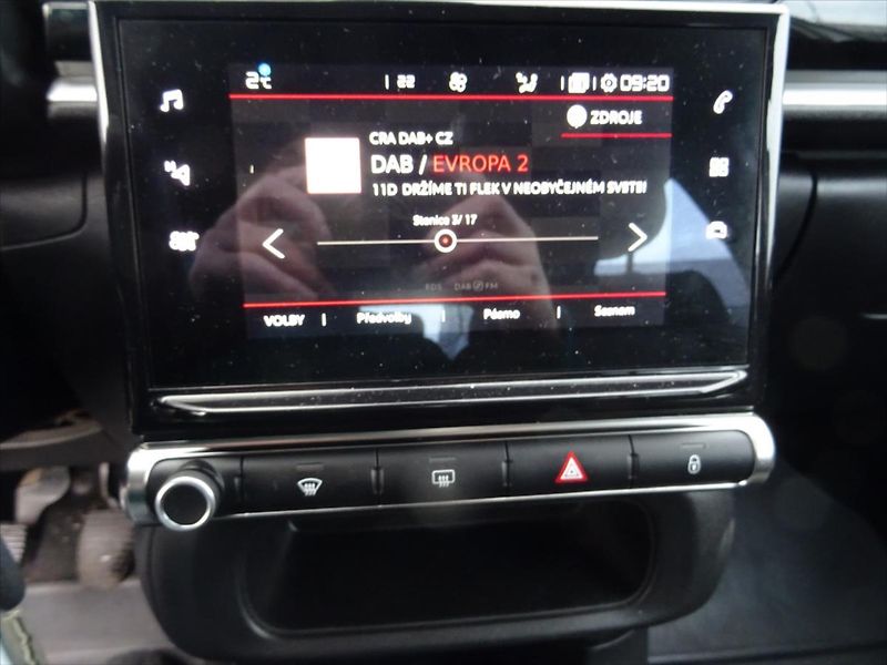 Citroën C3 1,2 PureTech 61 kW - fotka 22 z 28