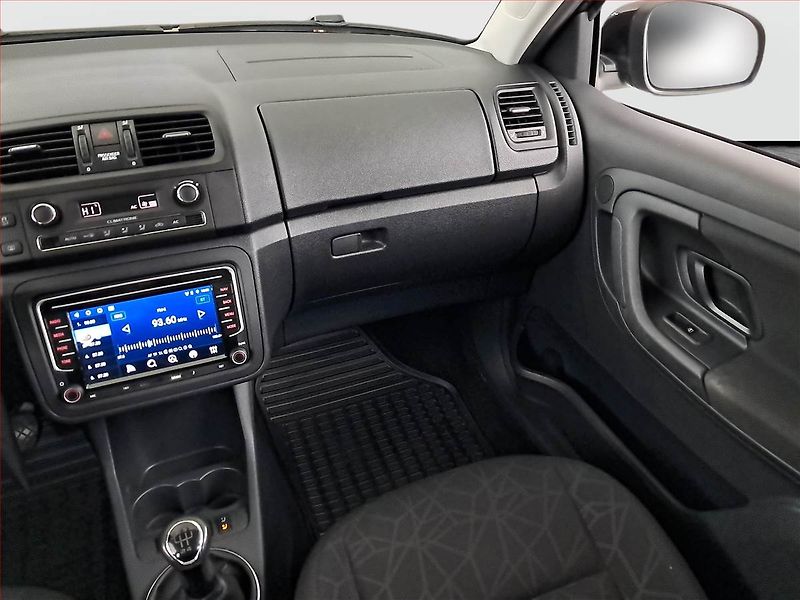 Škoda Fabia (2012) 1.2 12V, po STK, udržované - fotka 8 z 16
